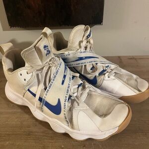 Nike men’s ‎ Cream and Blue Sneakers